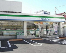 コンビニエンスストア ファミリーマート 中野中央一丁目店