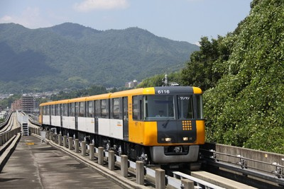 アストラムライン伴中央駅の画像2