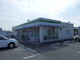 ファミリーマート　彩都西駅前
