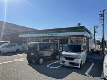 ファミリーマート堺砂道町店の画像1
