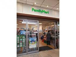 ファミリーマート エキア朝霞店の画像1
