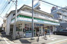 ファミリーマート 朝霞本町二丁目店の画像1
