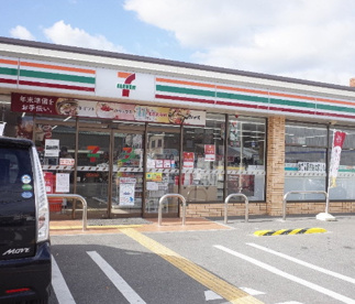 セブンイレブン 大阪巽東4丁目店の画像1