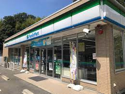 ファミリーマート 豊田志賀町店の画像1