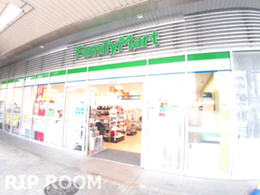 ファミリーマート エミオ保谷店の画像1