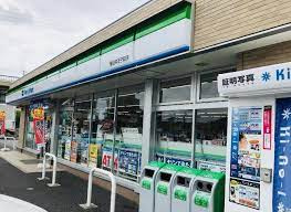 ファミリーマート 春日井王子町店の画像1