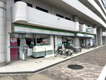 ファミリーマート 堀川中立売店の画像1