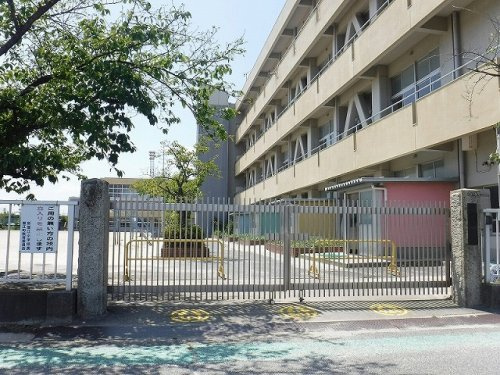 新蟹江小学校の画像