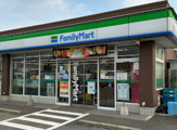 ファミリーマート　守山苗代店