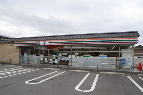 セブンイレブン 京都上久世店の画像
