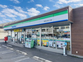 コンビニエンスストア ファミリーマート 湯河原土肥五丁目店