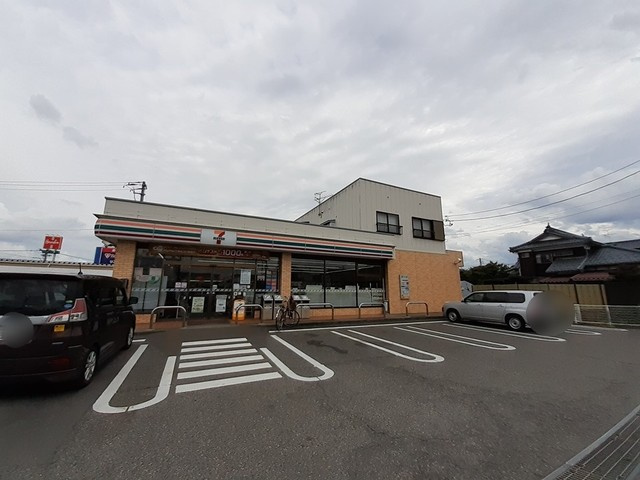 コンビニエンスストア セブンイレブン 白根戸頭店