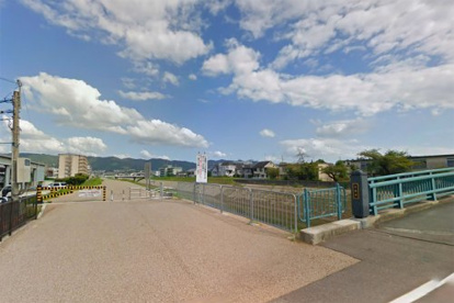 山科川 堤防(中野橋周辺)の画像1