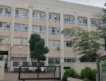 川崎市立西高津中学校の画像1