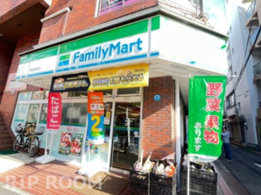 ファミリーマート 鷺宮駅前店の画像1