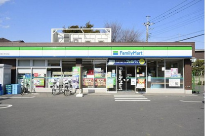 ファミリーマート深大寺元町店の画像1