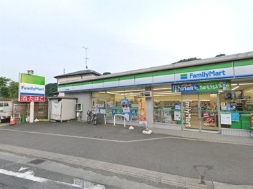 ファミリーマート愛川六倉店の画像1
