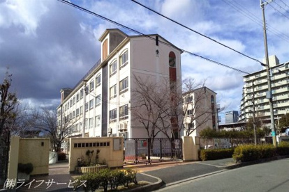 豊中市立新田南小学校の画像1