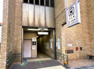 地下鉄烏丸線【五条駅】⑥番出入口の画像1