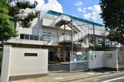 杉並区立久我山小学校の画像2