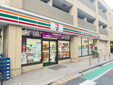 セブンイレブン 新宿中井駅前店の画像1