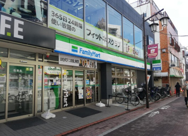 ファミリーマート 大田長原店の画像1