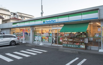 ファミリーマート 世田谷玉堤店の画像1