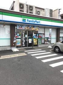 ファミリーマート　中小田井2丁目店の画像1