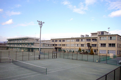 前橋市立第一中学校の画像1