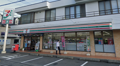 セブンイレブン 横浜釜利谷東3丁目店の画像1