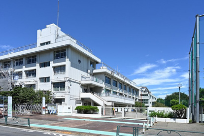 世田谷区立喜多見中学校の画像1