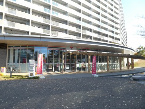 セブンイレブン　　ブリリア多摩ニュータウン店
