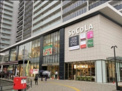 コンビニエンスストア ファミリーマートソコラ塚口店