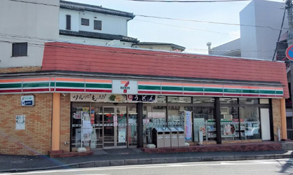 セブンイレブン　横浜小机町店の画像1