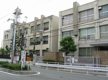 大阪市立三津屋小学校の画像1