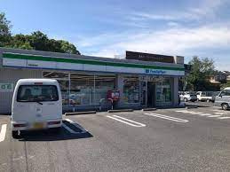 ファミリーマート 日進岩根店の画像1