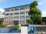 牛田新町小学校