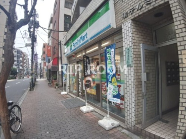 ファミリーマート 板橋駅西口店の画像1