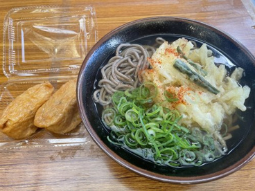 大阪環状線 京阪本線の京橋駅徒歩1分の立ち食い蕎麦屋で食べるきつねうどんは最高です! 京橋うどんの画像1