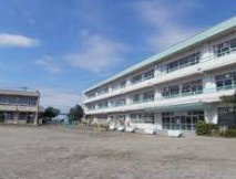白岡市立菁莪小学校の画像1