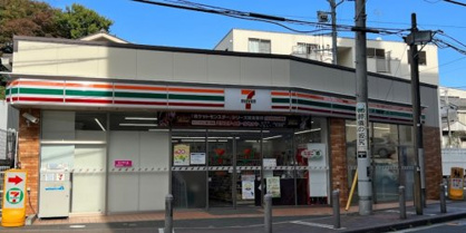 セブンイレブン　横浜南軽井沢店の画像1