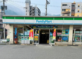ファミリーマート 八幡前田店