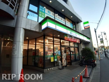 ファミリーマート 常盤台二丁目店の画像1