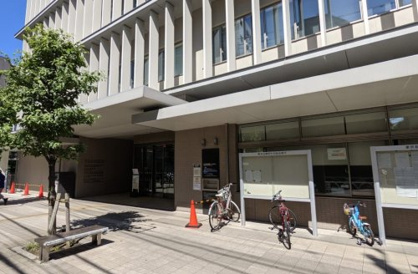 世田谷区立世田谷図書館の画像1