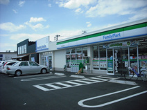ファミリーマート久保台