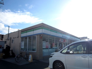 ファミリーマート 岸和田並松店の画像1