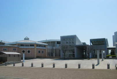 行田市立図書館の画像1