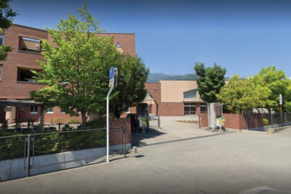 韮崎市立韮崎西中学校の画像1