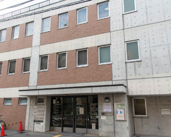 渋谷区立西原図書館の画像1