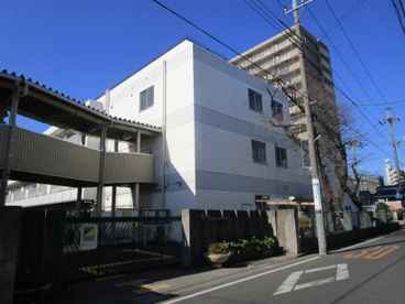 川口市立仲町中学校の画像1